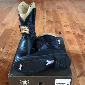 Ariat Shoes - Ariat Women’s Fatbaby Western Boot Ariat Shoes - Ariat Women’s Fatbaby Western Boot
